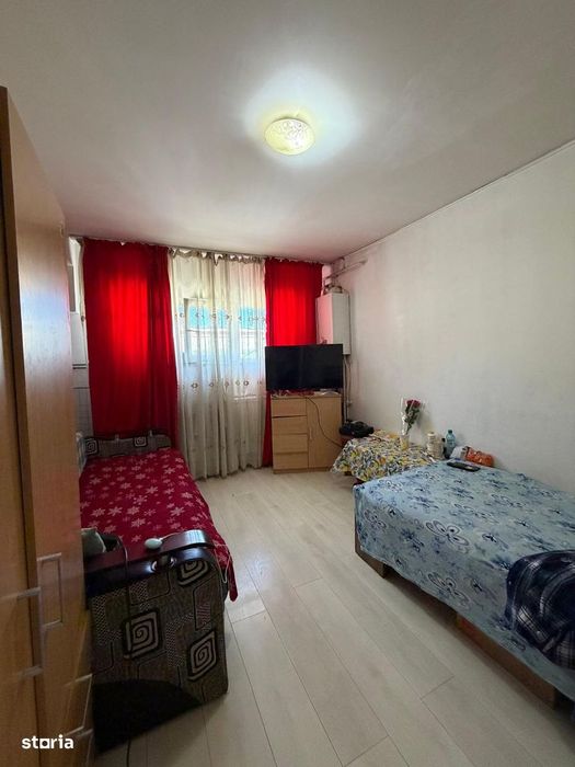 Vanzare Garsoniera, in Galati, Aurel Vlaicu, etaj 2, mobilata