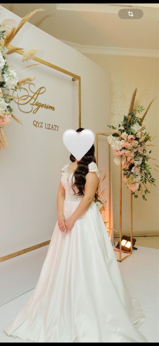 Продаю свое счастливое платье!