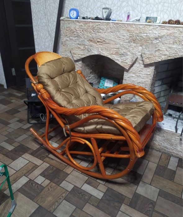 Кресло качалка из Бамбука