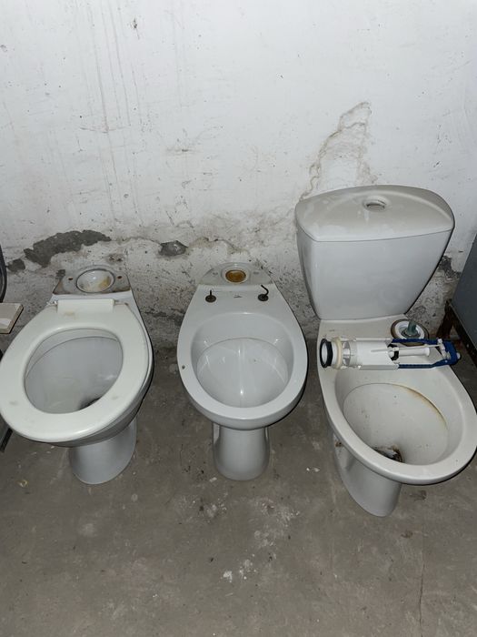 Продам унитазы в хорошем состоянии