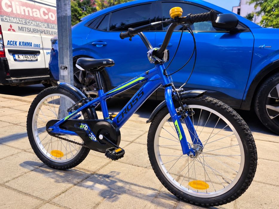 Детски велосипед CROSS Boxer Alloy 20″ – като нов + помощни колела