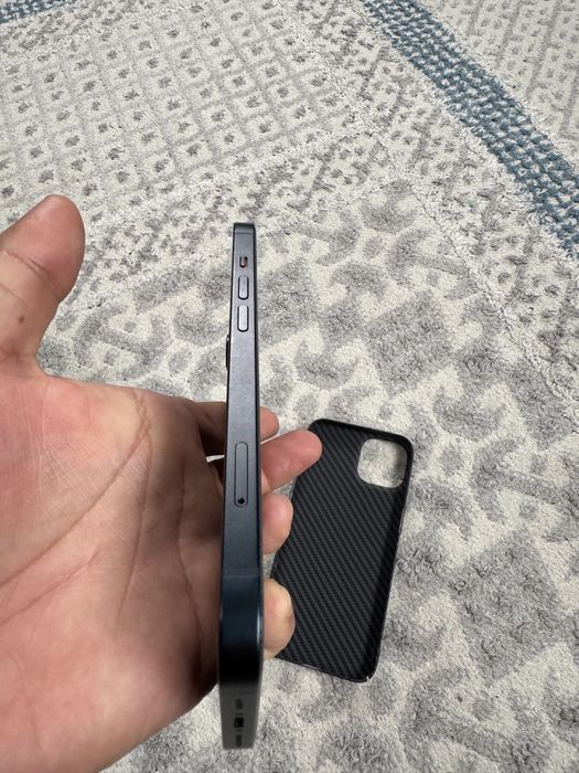 Продам айфон 13 ,128 гб  акб 73%