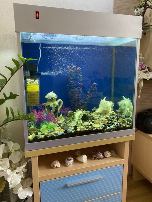 Продам аквариум на 130 литров