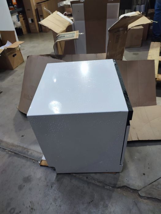 Продам посудомоечную машину midea