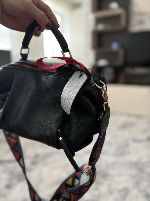 Продам сумку за 2500