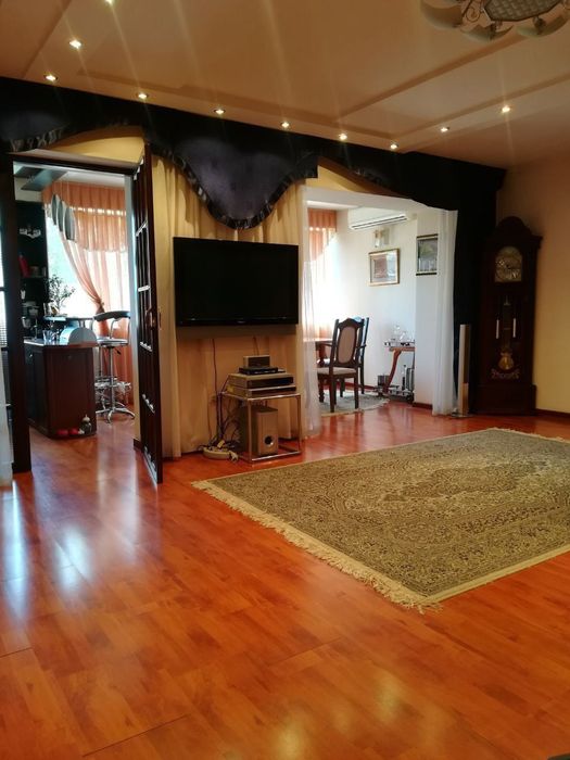 Квартира Спец план на Дархан -Акай сити 3/5/6 общ пл 120м Лифт есть