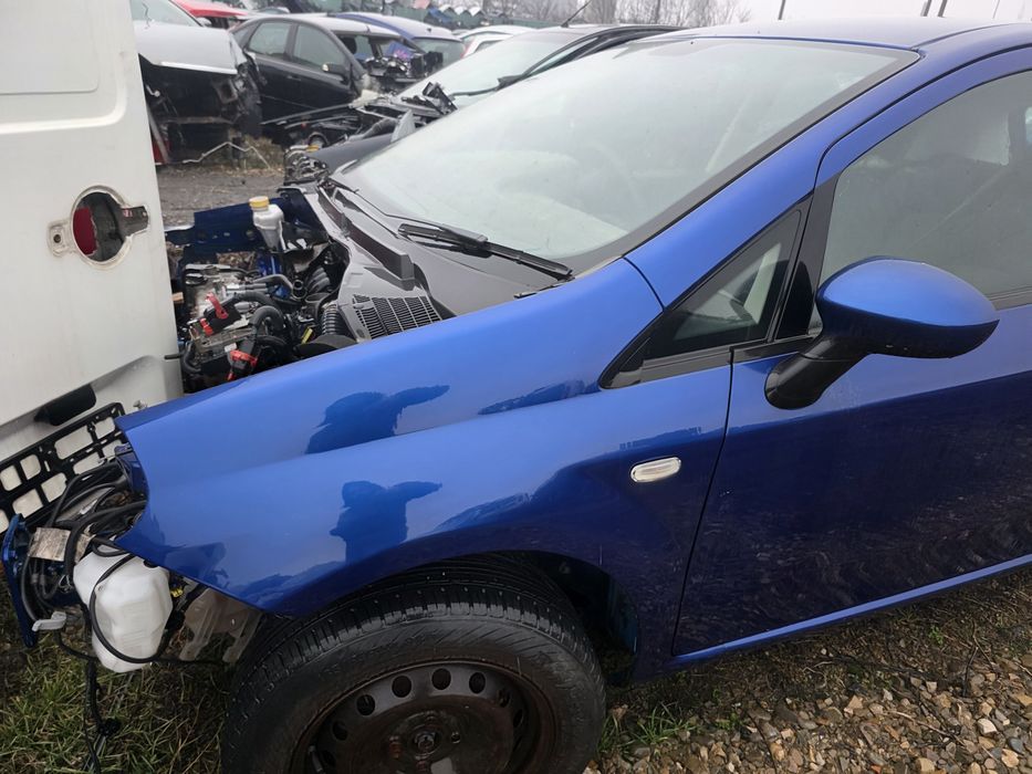 Bara haion usa cutie aripa stop capota Fiat Grande Punto 1.2i 1.4i
