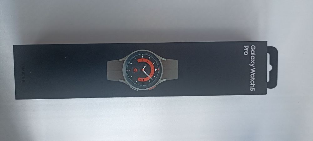 Продам часы Galaxy Watch 5 pro
