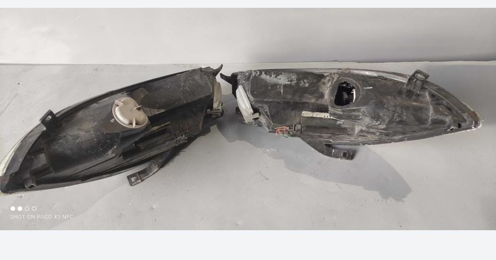 Far Stanga Dreapta Mitsubishi Colt 6 Fundal Negru European