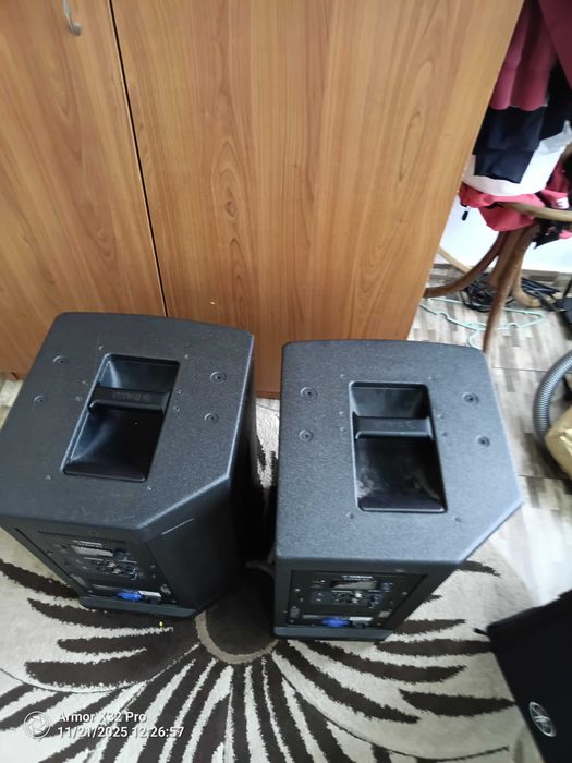 Vând boxe active 1000w Yamaha dzr 10 nu (rcf,fbt,dynacord)
