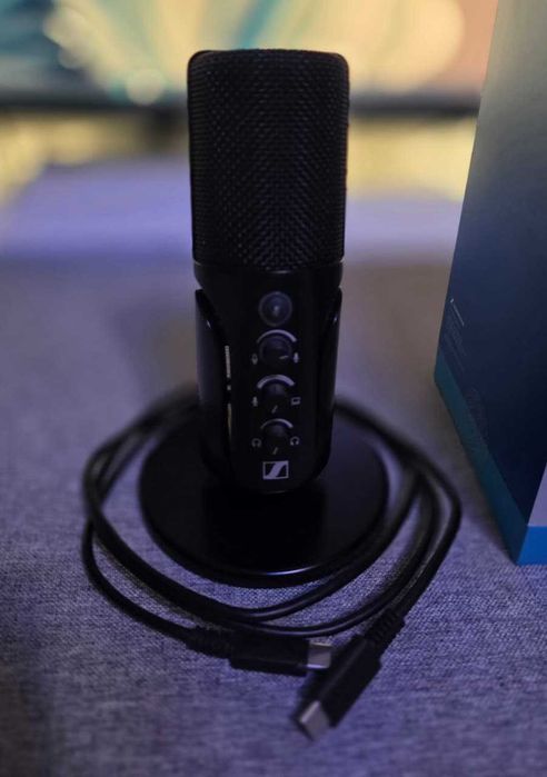 Продам микрофон Sennheiser Profile