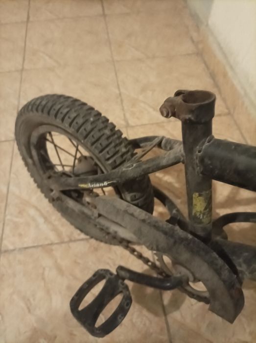 Продаю самокат и велосипед вместе стояла на балконе работает отлично