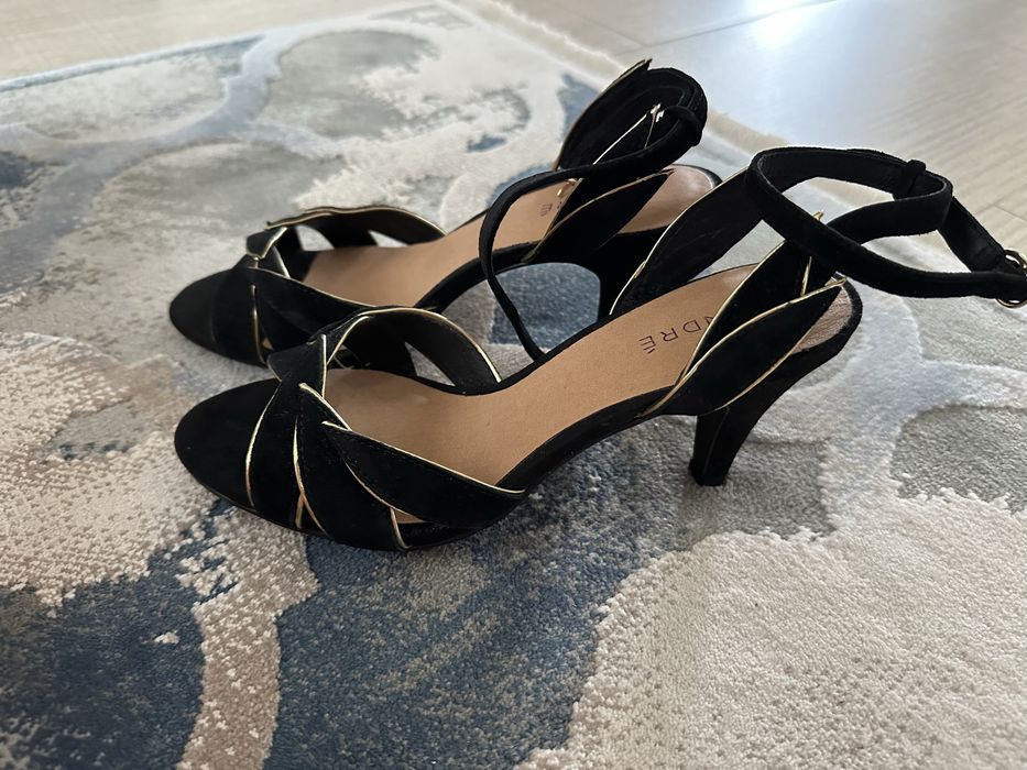 Sandale cu toc Andre Paris marime 36