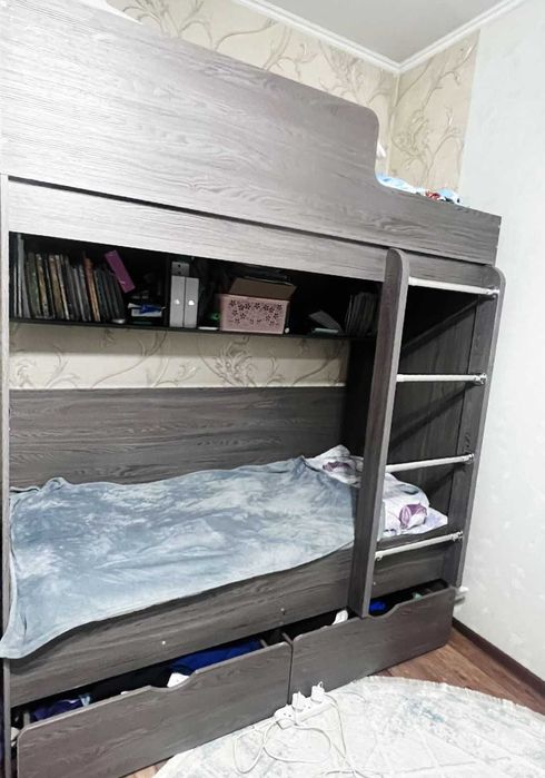 двухъярусная кровать