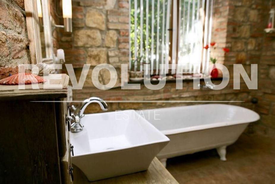 Дава се под наем Къща в к.к. Св.Св. Константин и Елена - 120 кв.м за 2493.39 € - Снимка #7