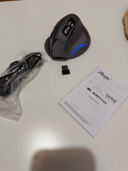 Vând mouse F26C, nou, sigilat în cutie.