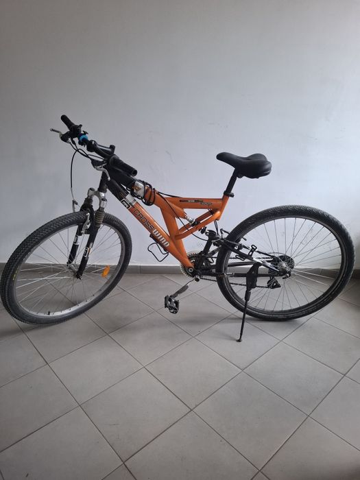 Bicicletă    MTB
