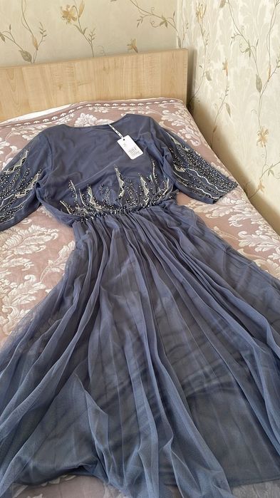 Вечернее нарядное платье