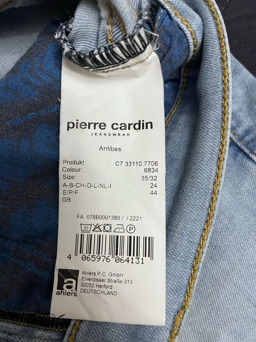 Продам джинсы фирменые 52р