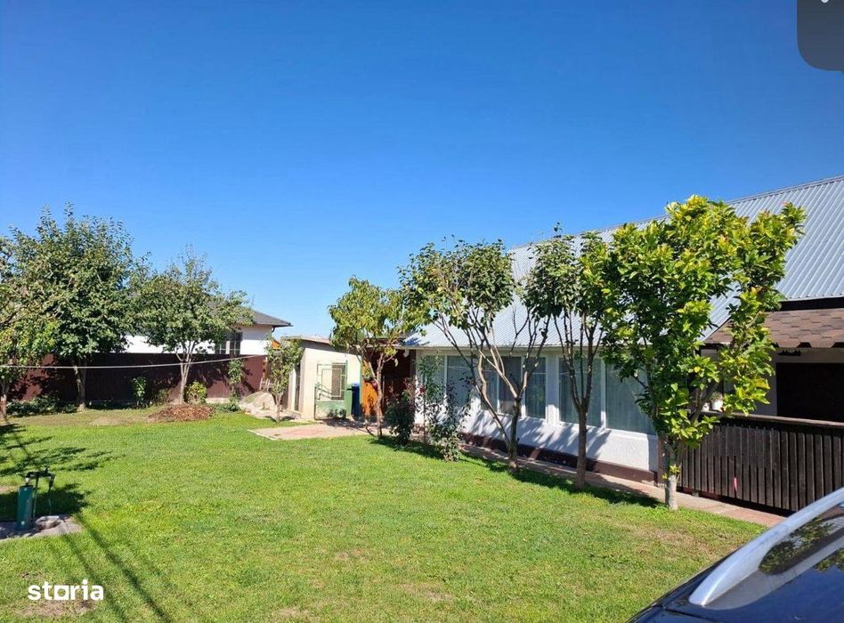 De vanzare casa la 5 minute de Roman, teren 612 mp, 93.000euro