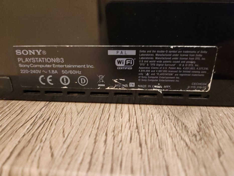PlayStation 3 (PS3) 60GB (CECHC04) Modat, Backwards Compatible