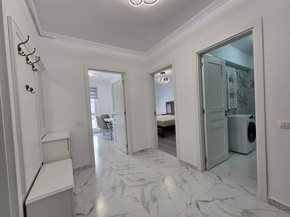 Apartament 2 camere mobilat, lift si parcare inclusa
