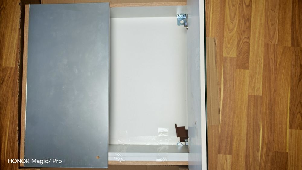 Dulap baie.Oglinda.2usi.3 polițe