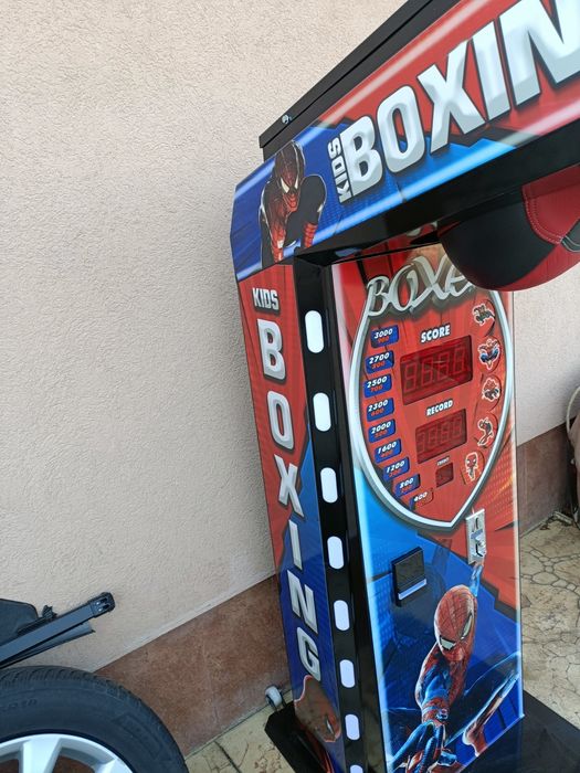 Vând aparat de box pentru copii