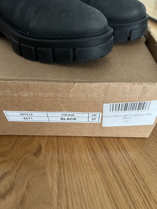 Ghete Dasha masura 37 piele