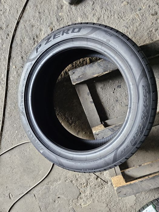 1 anvelopa vara 235 45 18 Pirelli
