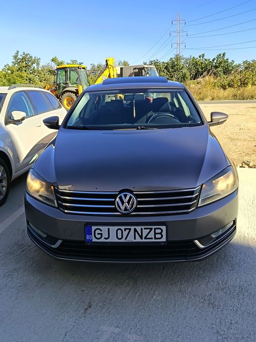 VOLKSWAGEN Passat 2011 — imagine 1