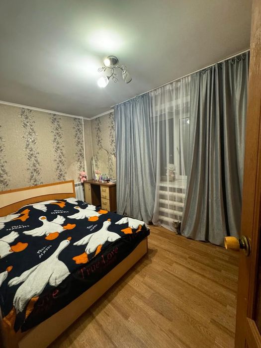 Продаётся трёхкомнатная квартира
