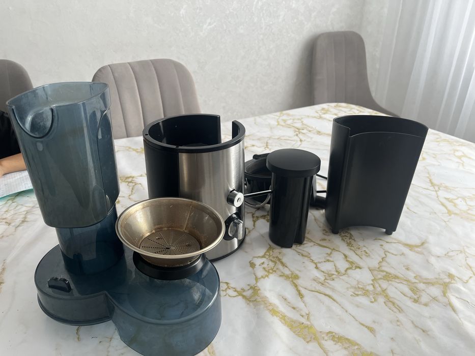 Продается соковыжымалка