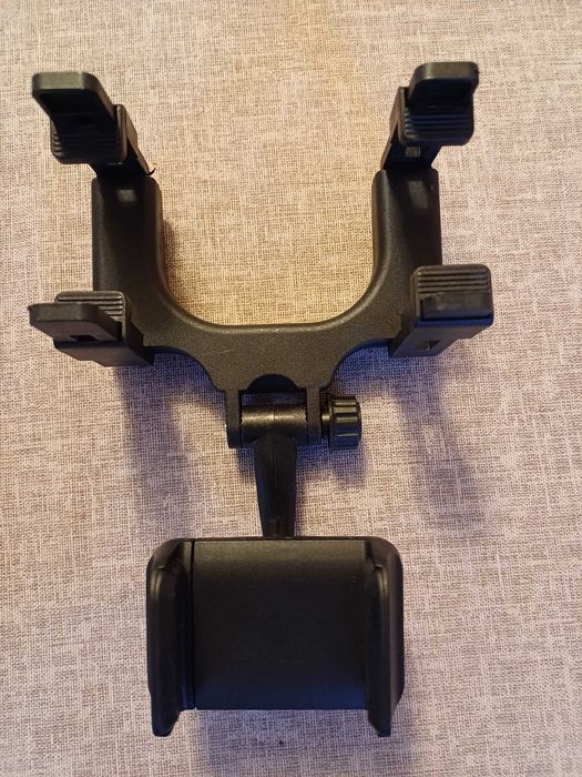 Поставка за телефон за автомобил