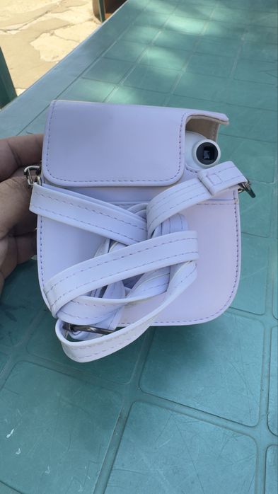 Aparat foto instant Fujifilm Instax Mini 11 – 280 lei