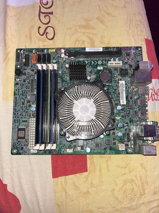 Vand placa de baza cu procesor+(rami separati)
