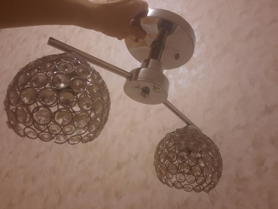 Люстра 2 рожковая