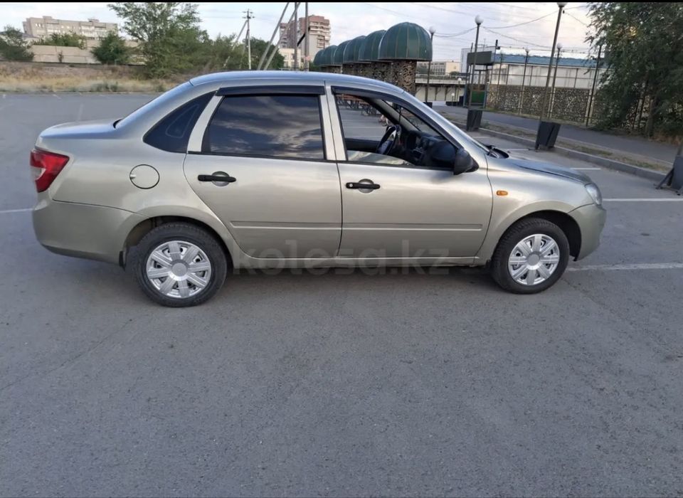 Продам машину LADA GRANTA