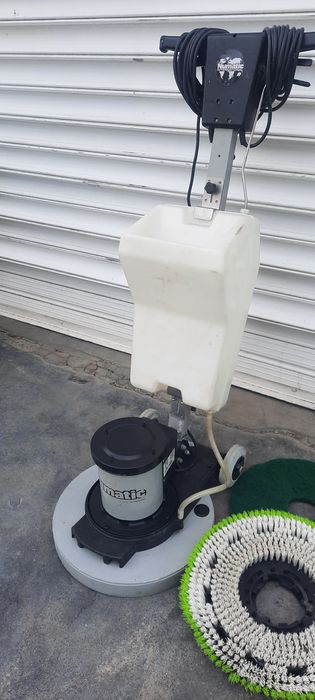 Numatic  bmd1000s Машина за Почистване Полиране Пране на килими
