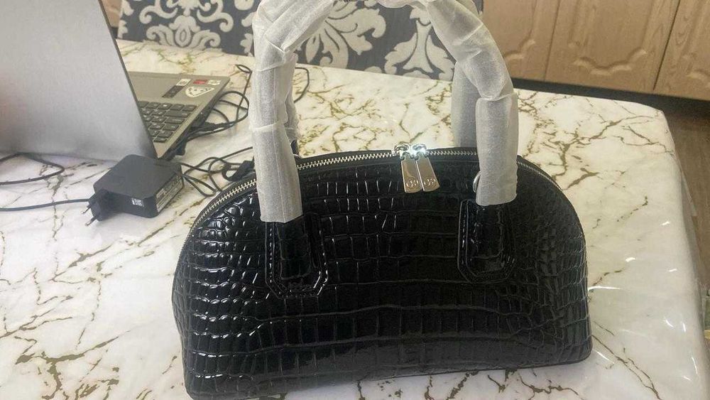 Сумка из натуральной кожи