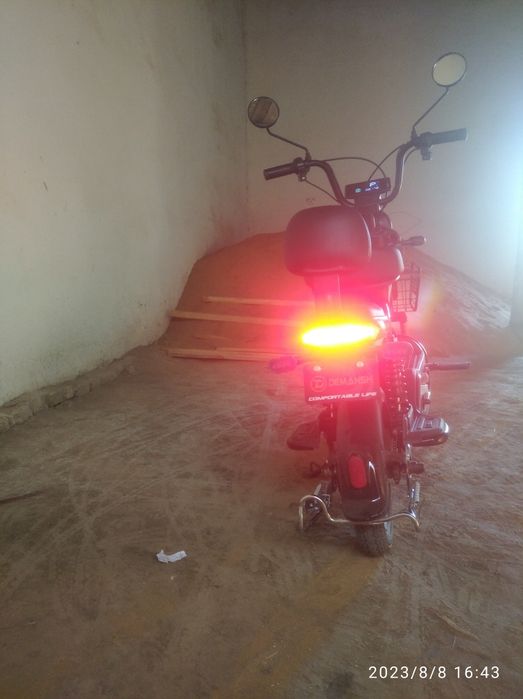 Skuter sotiladi demansh prabegi yuz kilometr