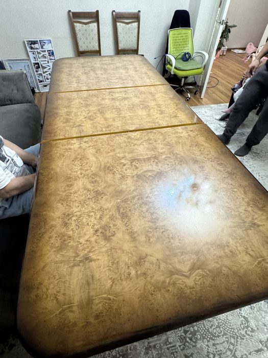 Комплект обеденный стол и стулья