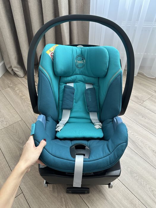 Продам автокресло Cybex с isofix