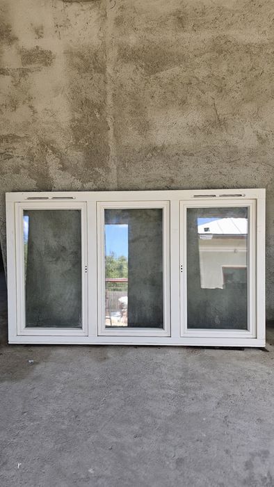 Fereste termopan cu rama din lemn (Bereco)