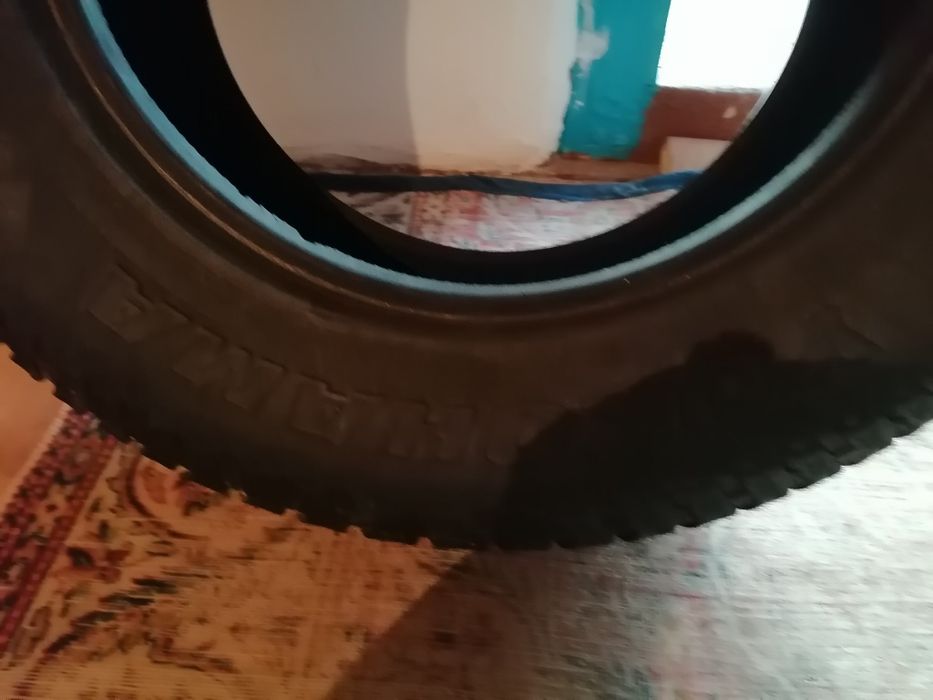 Продам летний шины