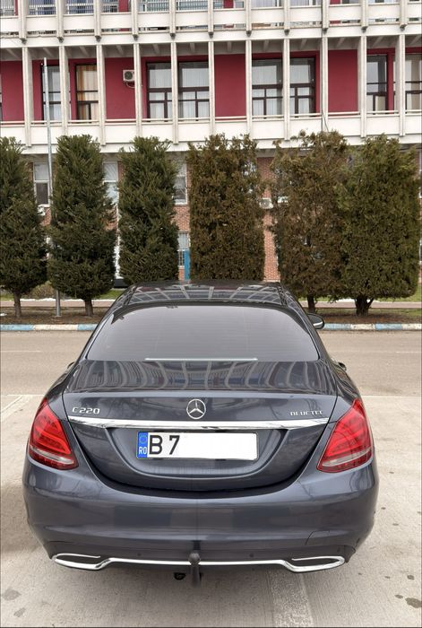 Mercedes-Benz C-Class c220