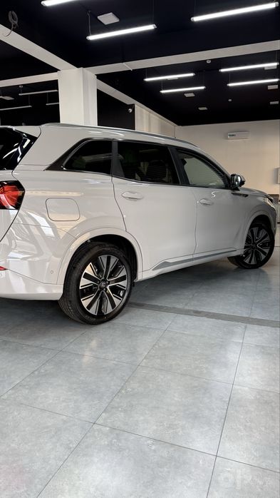 Dongfeng E5 Плюс Фулл 7 местный Кроссовер официально
