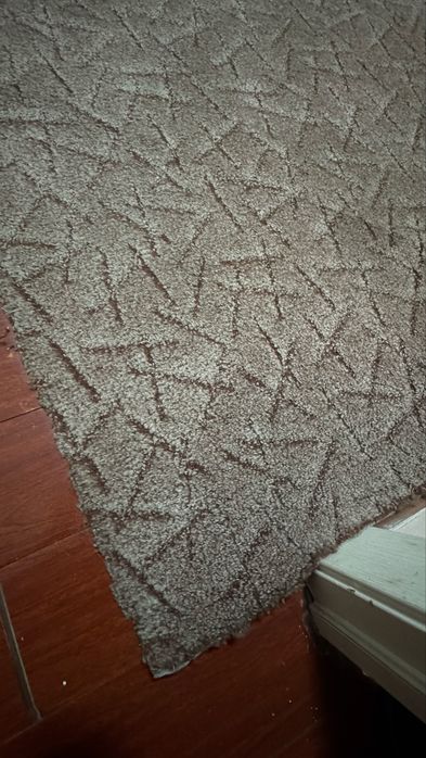 Ковер отдам даром