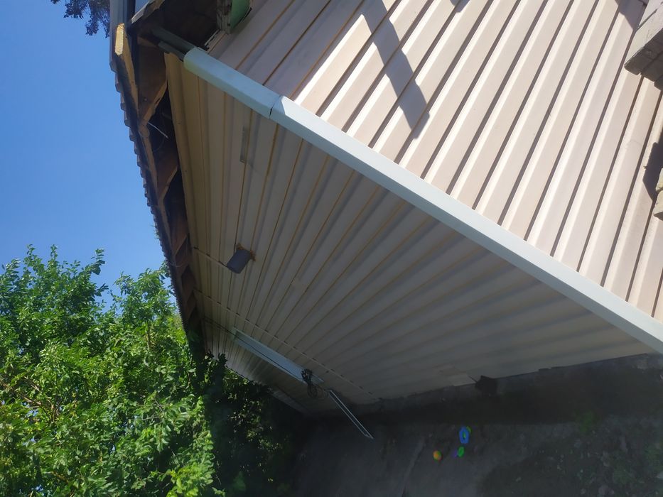 Дом на нефтебазе