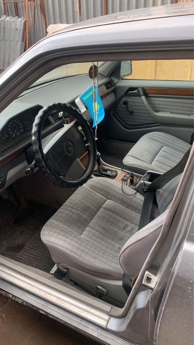 Продаю mercedes w124 230